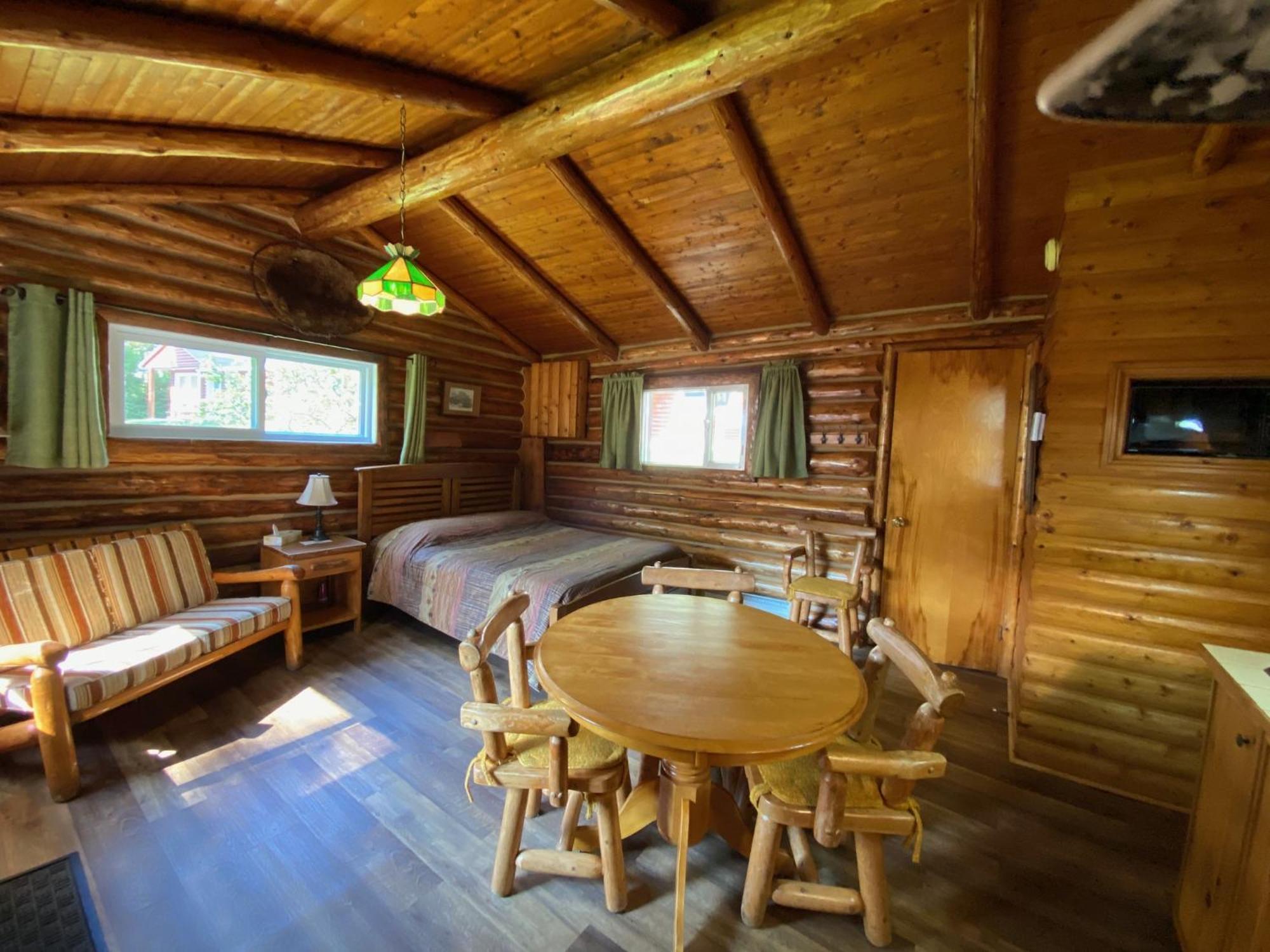 Saint-Michel Kan-A-Mouche Pourvoirie Auberge Et Chalets חדר תמונה